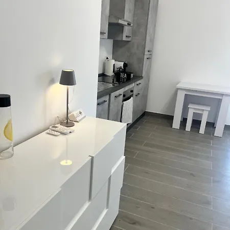 Angy House 25 아파트 *