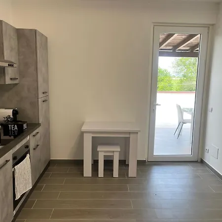 Angy House 25 *